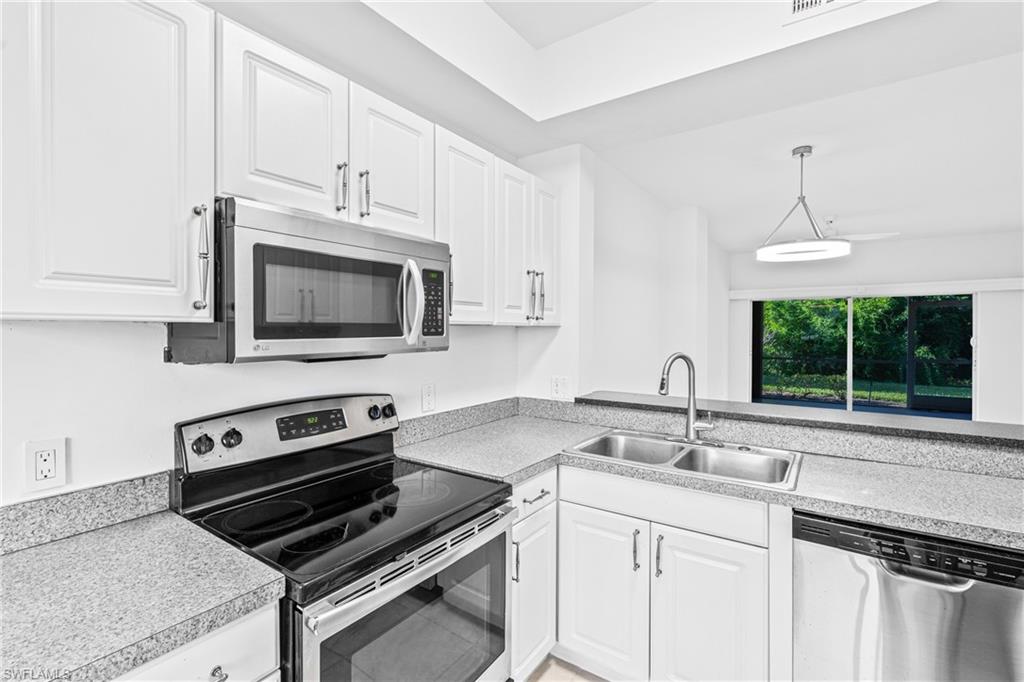 5480 16th Pl Sw 203 Property Photo 11