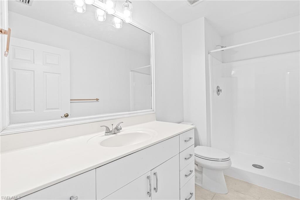 5480 16th Pl Sw 203 Property Photo 16