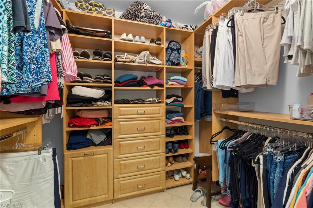3970 Bishopwood Ct W 102 Property Photo 17