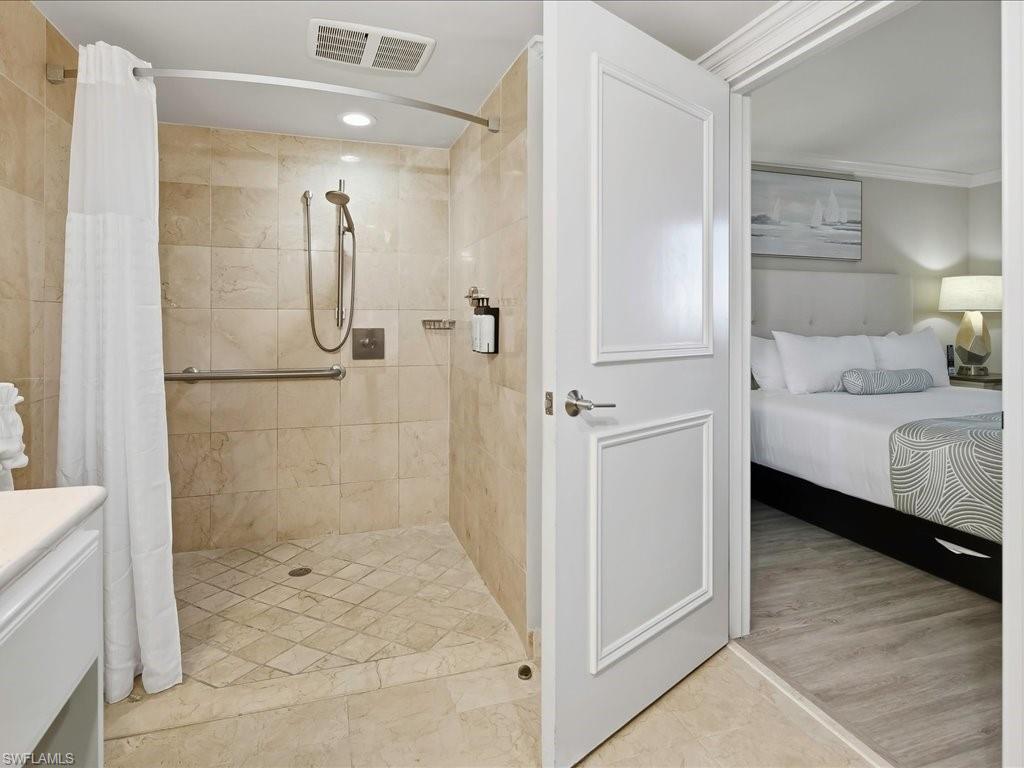 480 Collier Blvd 810 Property Photo 13