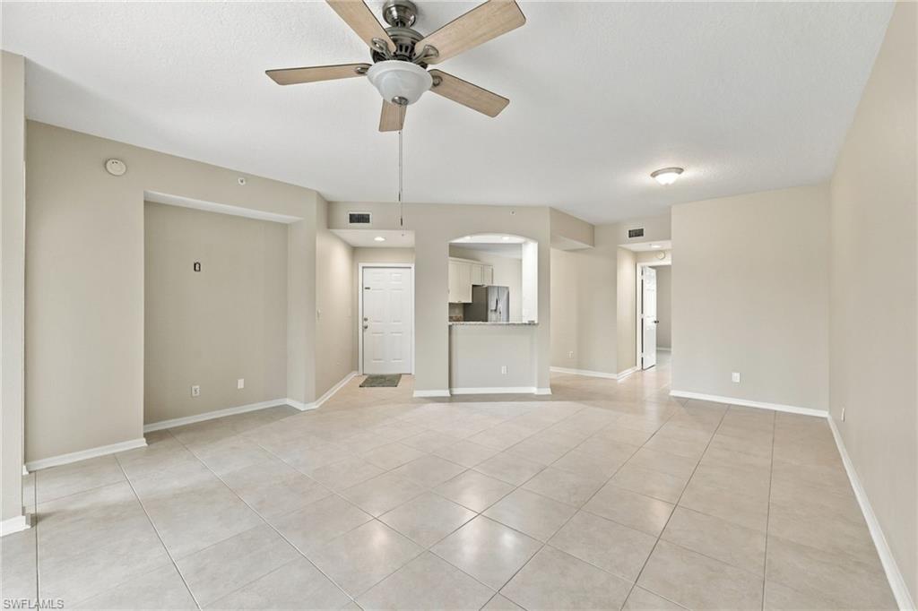 6610 Huntington Lakes Cir 103 Property Photo 6
