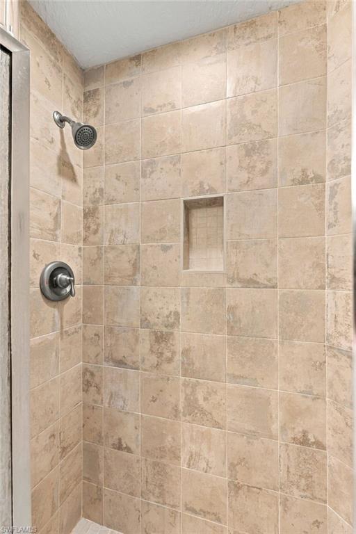 6610 Huntington Lakes Cir 103 Property Photo 28