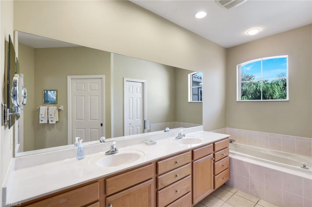 8470 Danbury Blvd 201 Property Photo 20