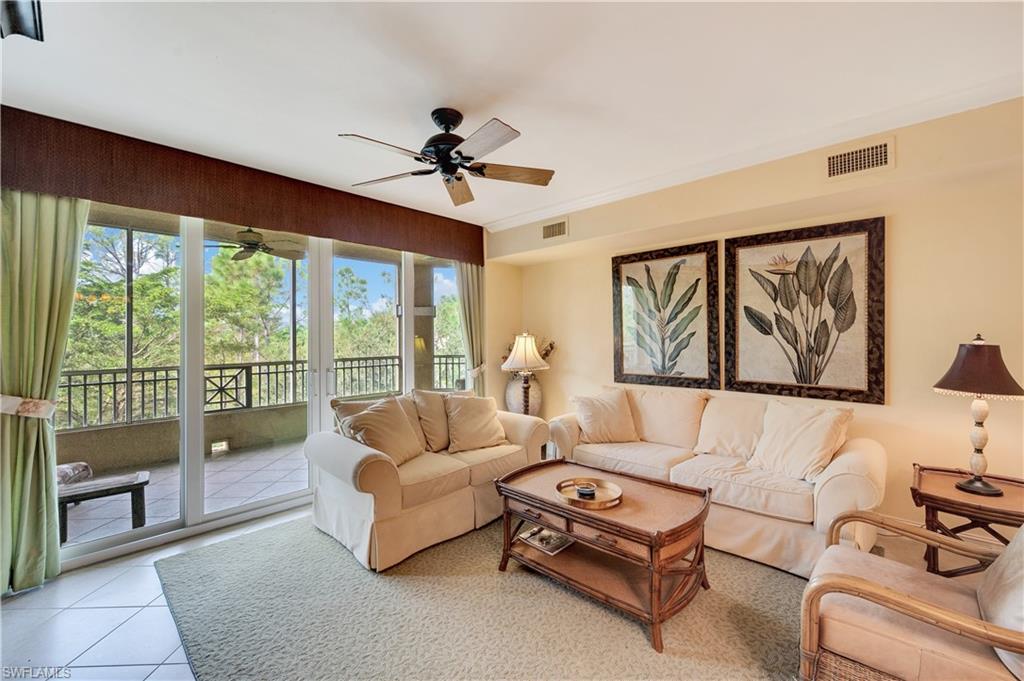 2728 Tiburon Blvd E 304 Property Photo 3