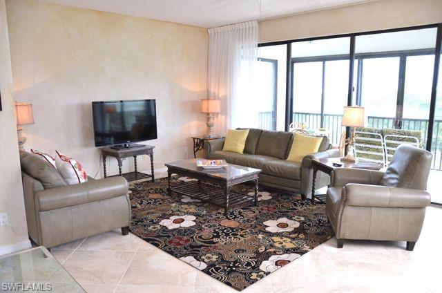7040 Pelican Bay Blvd 404 Property Photo 2