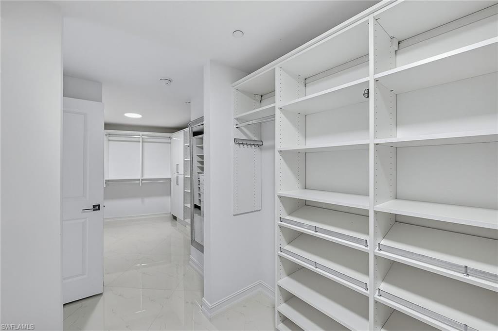8665 Bay Colony Dr 202 Property Photo 18