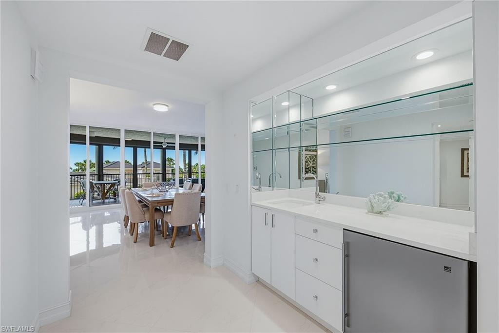 8665 Bay Colony Dr 202 Property Photo 19