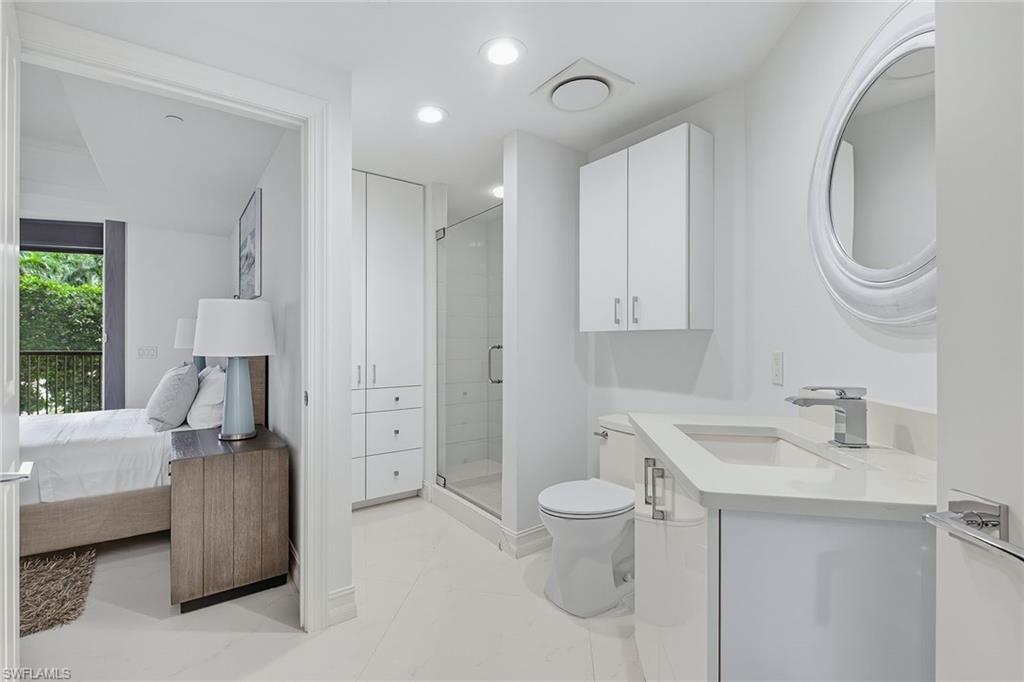 8665 Bay Colony Dr 202 Property Photo 26