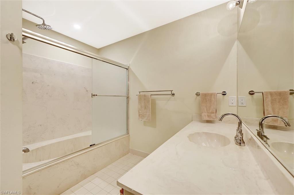 5920 Via Lugano 2 Property Photo 32