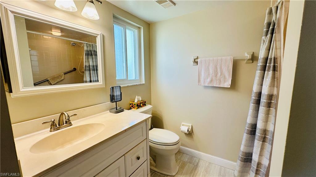 7824 Emerald Cir 104 Property Photo 28