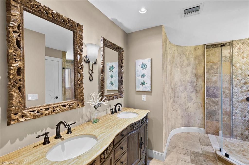 428 Persian Ct Property Photo 17