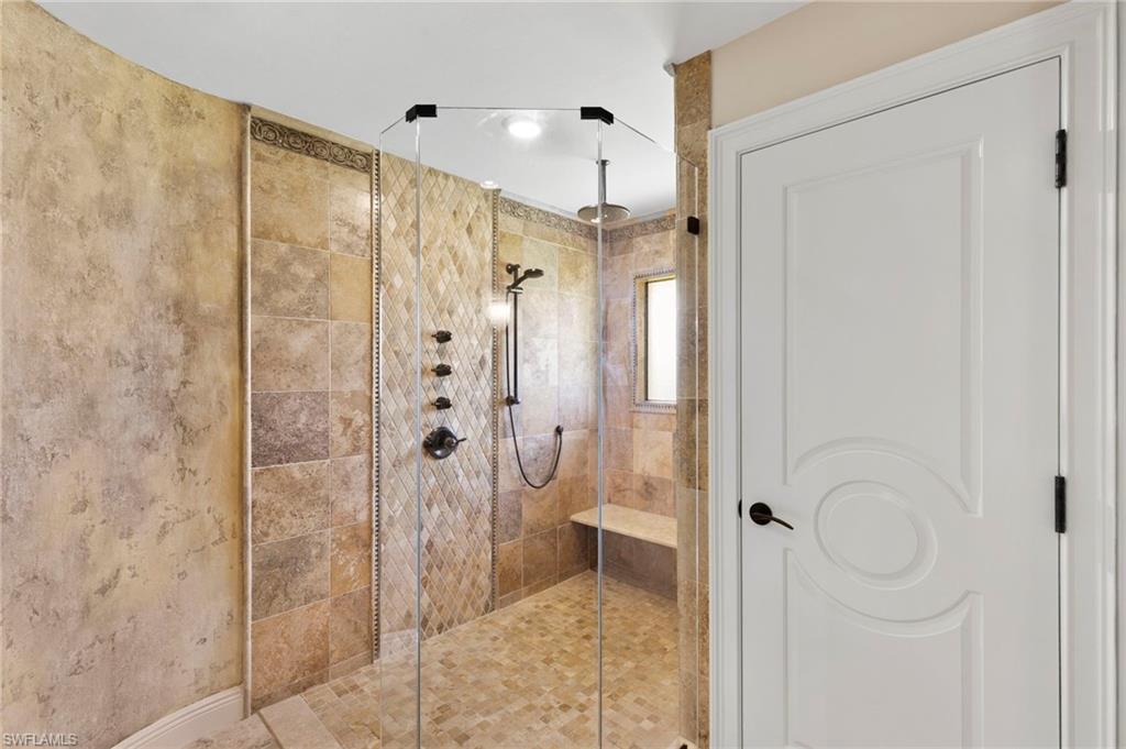 428 Persian Ct Property Photo 18