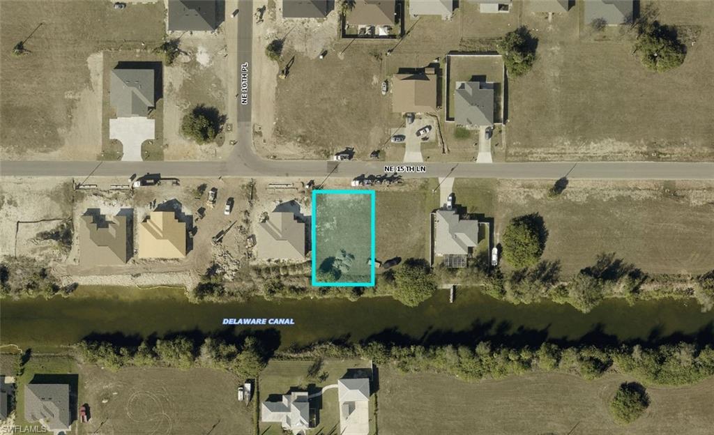1022 15th Ln Property Photo 2