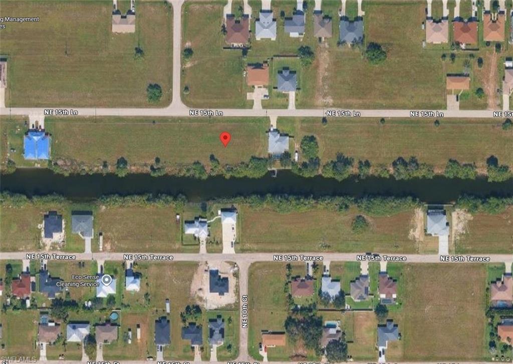 1022 15th Ln Property Photo 3