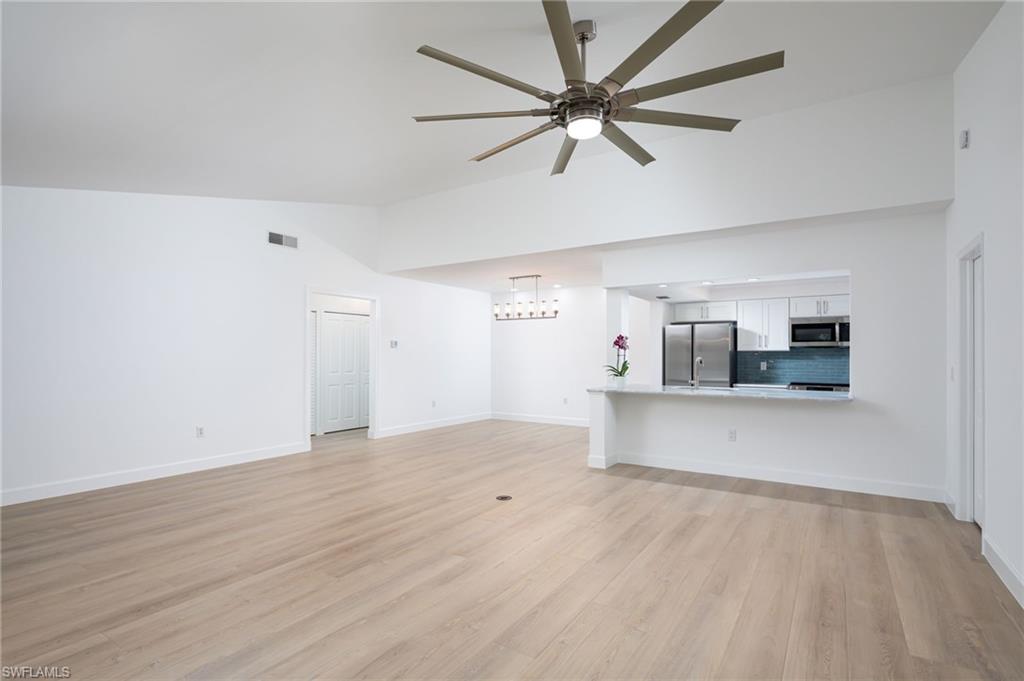 764 Willowbrook Dr 1106 Property Photo 2