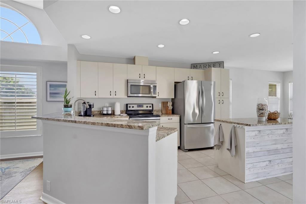 641 Saint Andrews Blvd 108-1 Property Photo 10