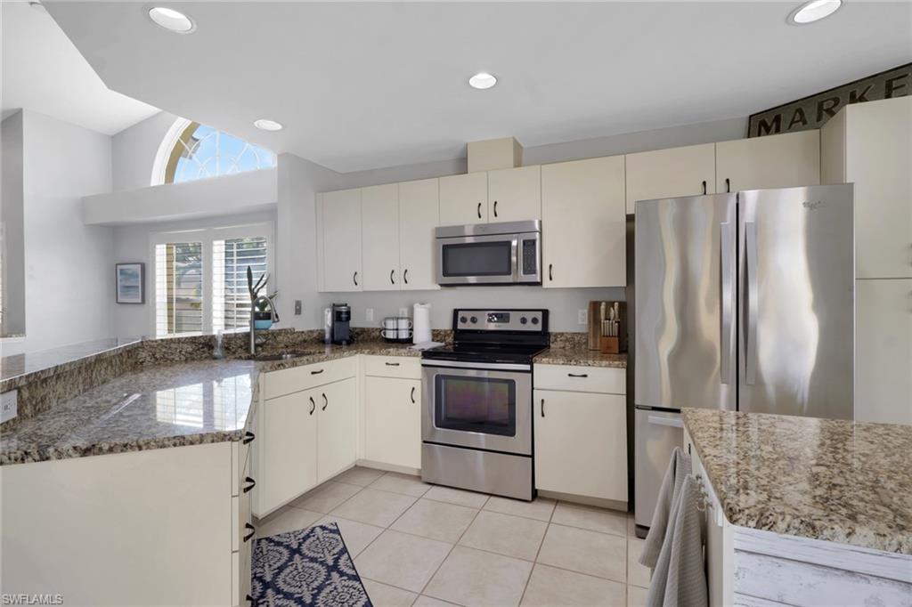 641 Saint Andrews Blvd 108-1 Property Photo 12