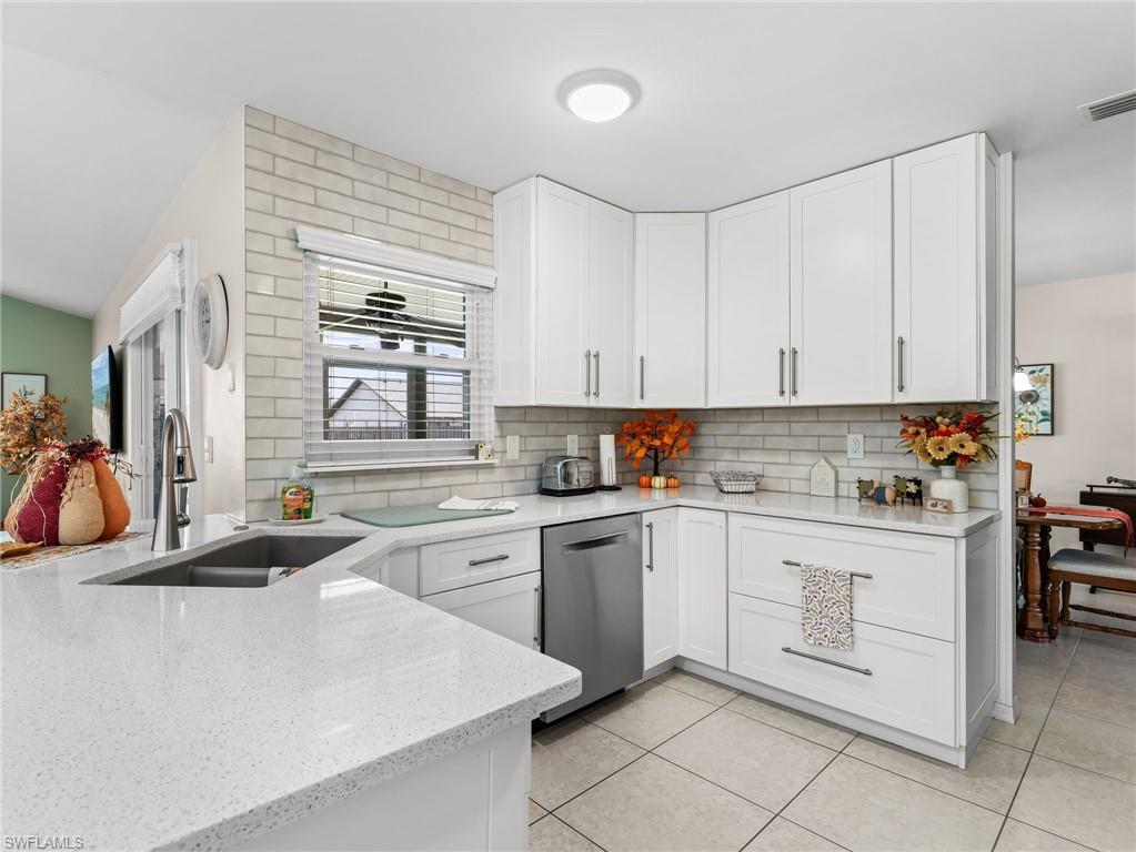 27 9th Pl Property Photo 16