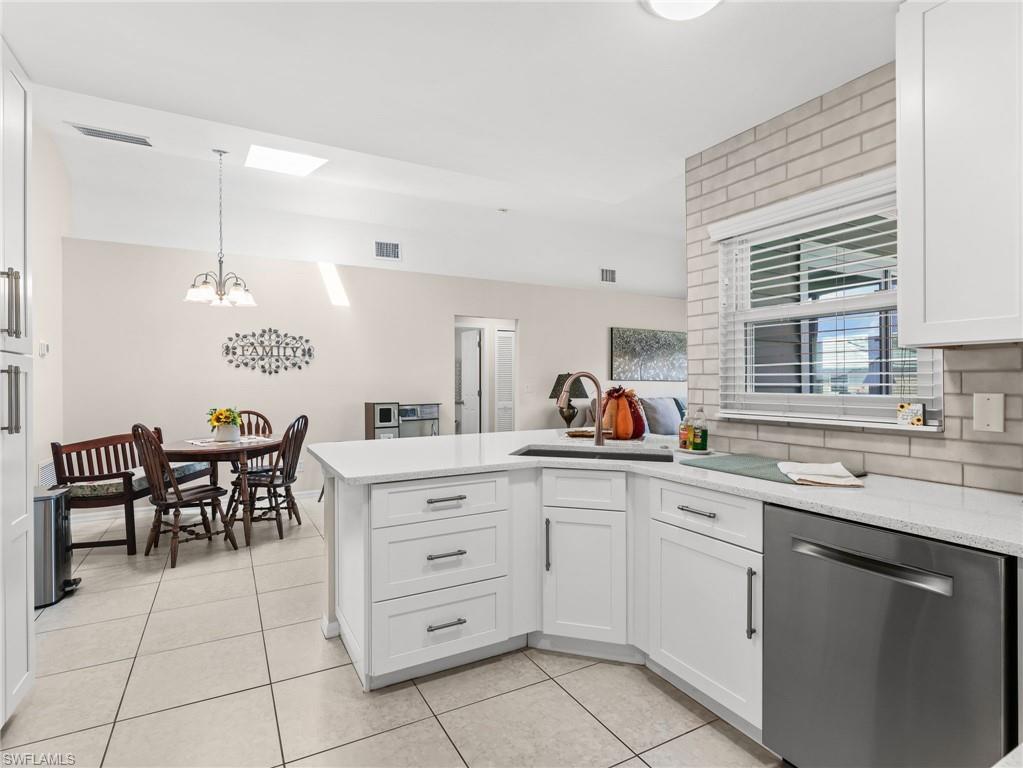 27 9th Pl Property Photo 17