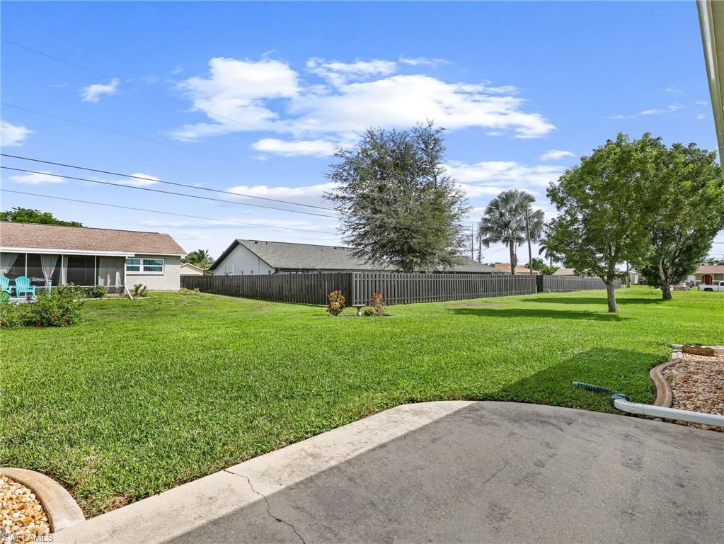 27 9th Pl Property Photo 30