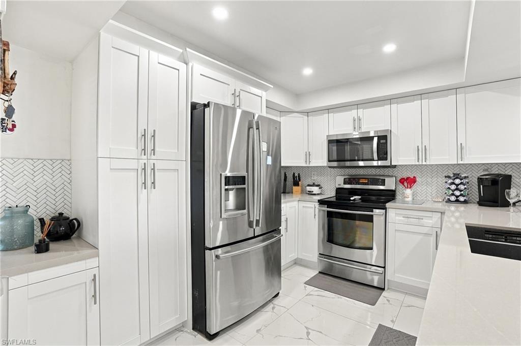 6670 Estero Blvd A404 Property Photo 17