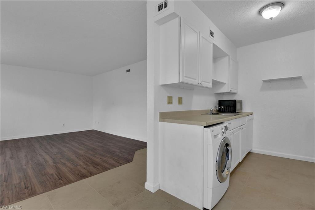 4617 Bayshore Dr H5 Property Photo 2