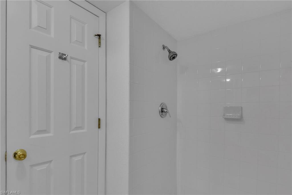 4617 Bayshore Dr H5 Property Photo 11