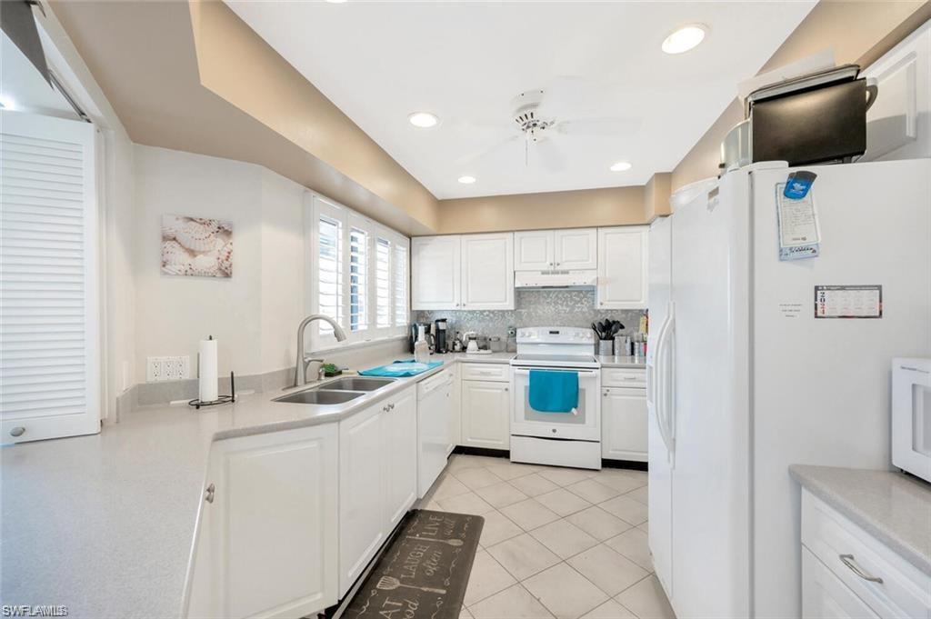 551 Beachwalk Cir 85-0 Property Photo 14