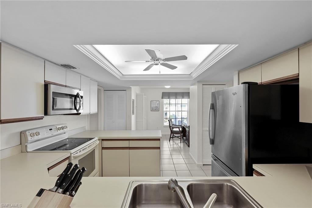 4240 Lake Forest Dr 423 Property Photo 10