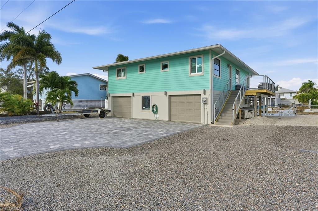 7 Avenida Carita Property Photo 3