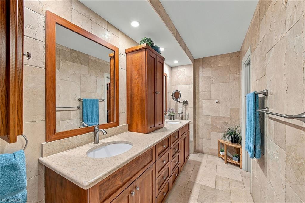 4401 Gulf Shore Blvd N B802 Property Photo 14