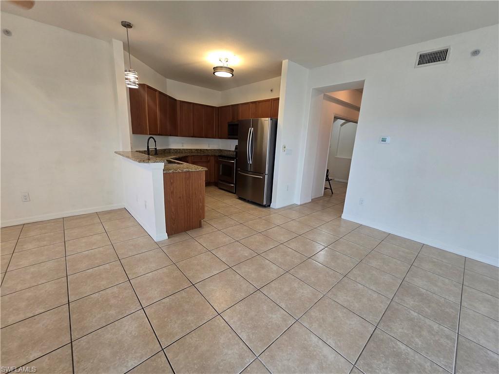 10080 Lake Cove Dr 202 Property Photo 14