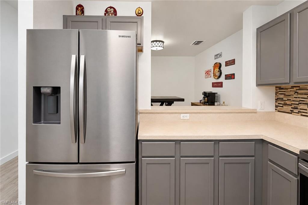 9076 Gervais Cir 408 Property Photo 8