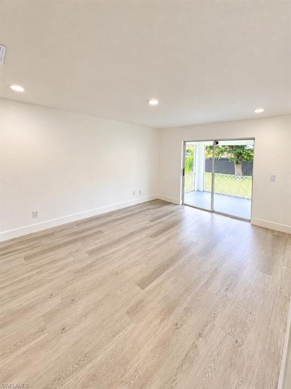 142 34th Pl Property Photo 5