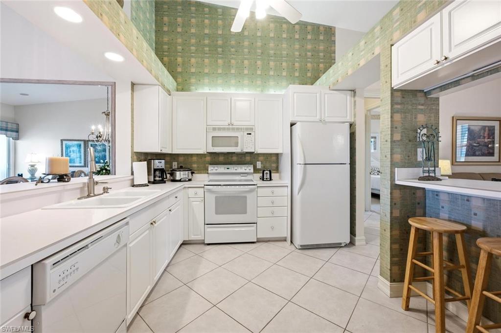 795 Bentwater Cir 202 Property Photo 14