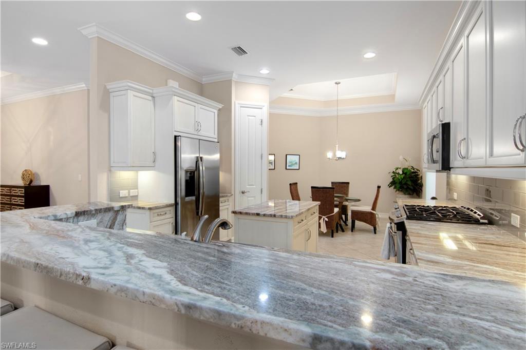 6564 Roma Way Property Photo 10