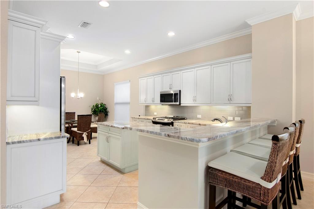 6564 Roma Way Property Photo 11