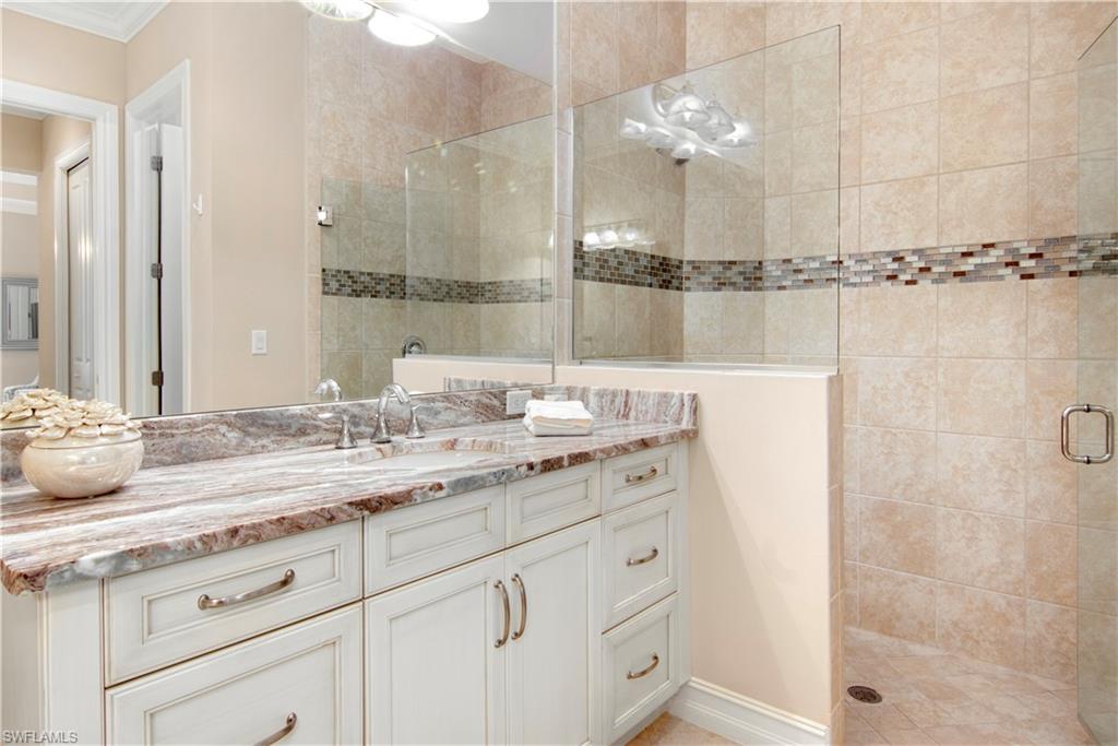 6564 Roma Way Property Photo 19
