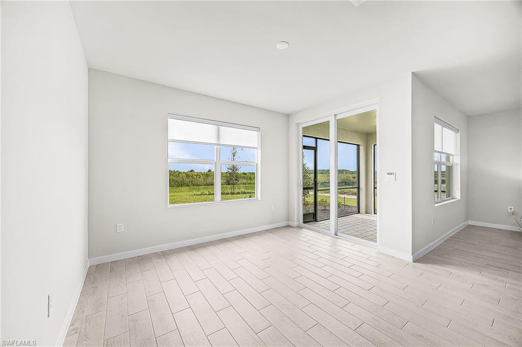 17892 Shade Tree Loop Property Photo 11