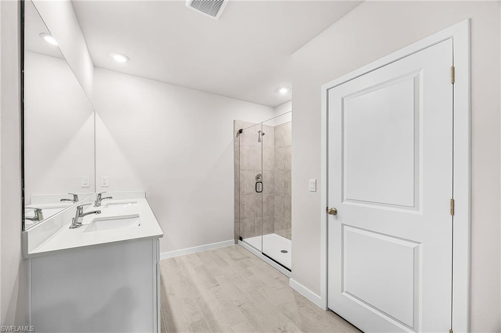 17892 Shade Tree Loop Property Photo 13