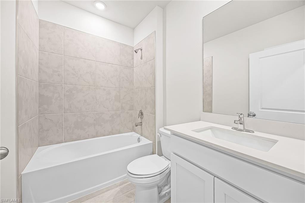 17892 Shade Tree Loop Property Photo 21