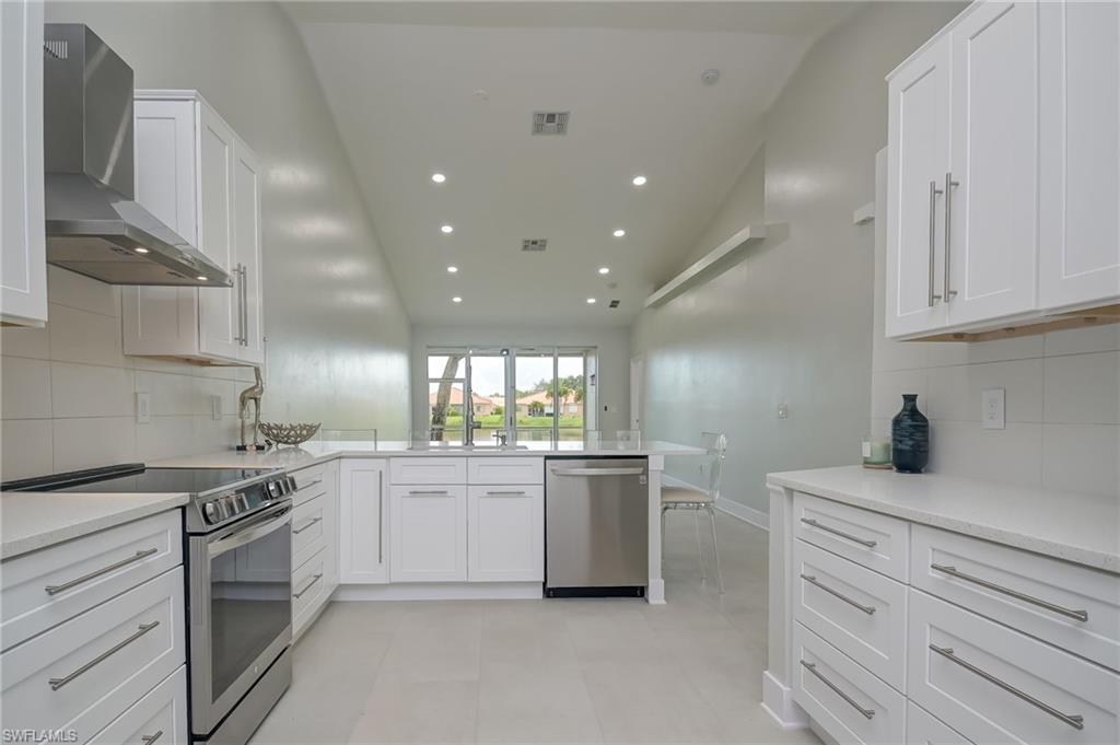 7891 Sanctuary Cir 2 Property Photo 4