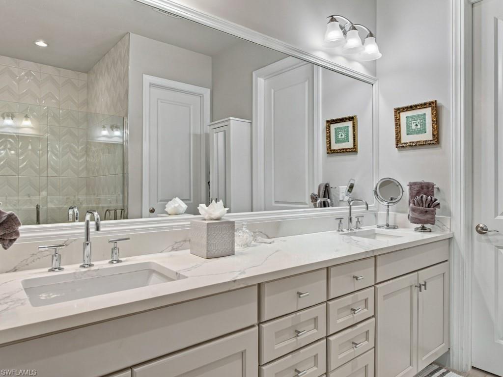 8947 Saint Lucia Dr Property Photo 5