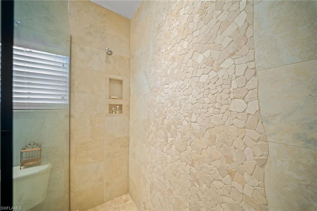 1405 Mariposa Cir 11202 Property Photo 34