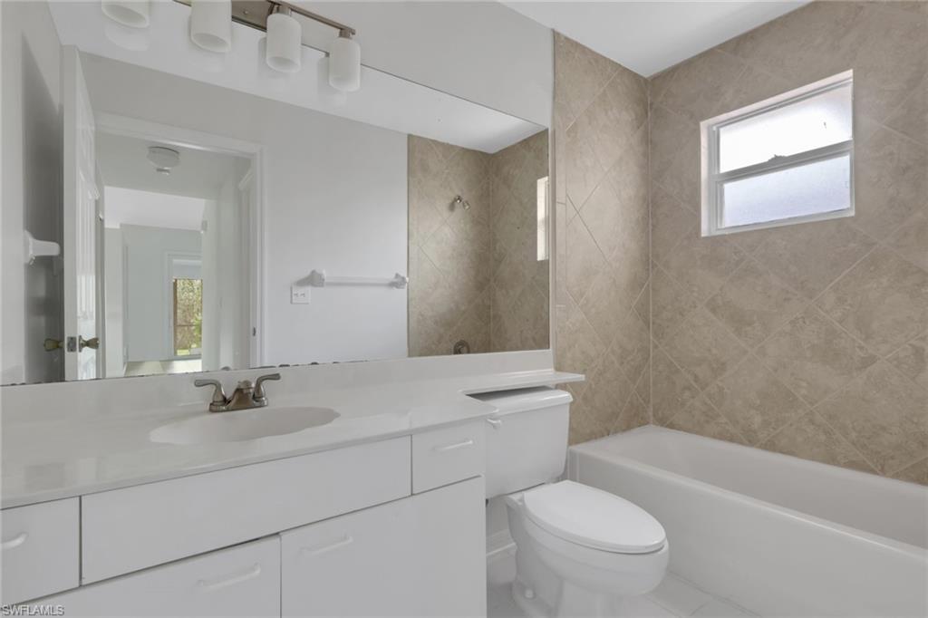 351 Emerald Bay Cir R7 Property Photo 20