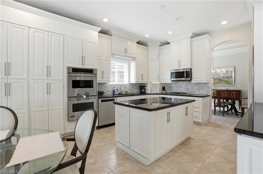 10500 Via Balestri Dr Property Photo 11