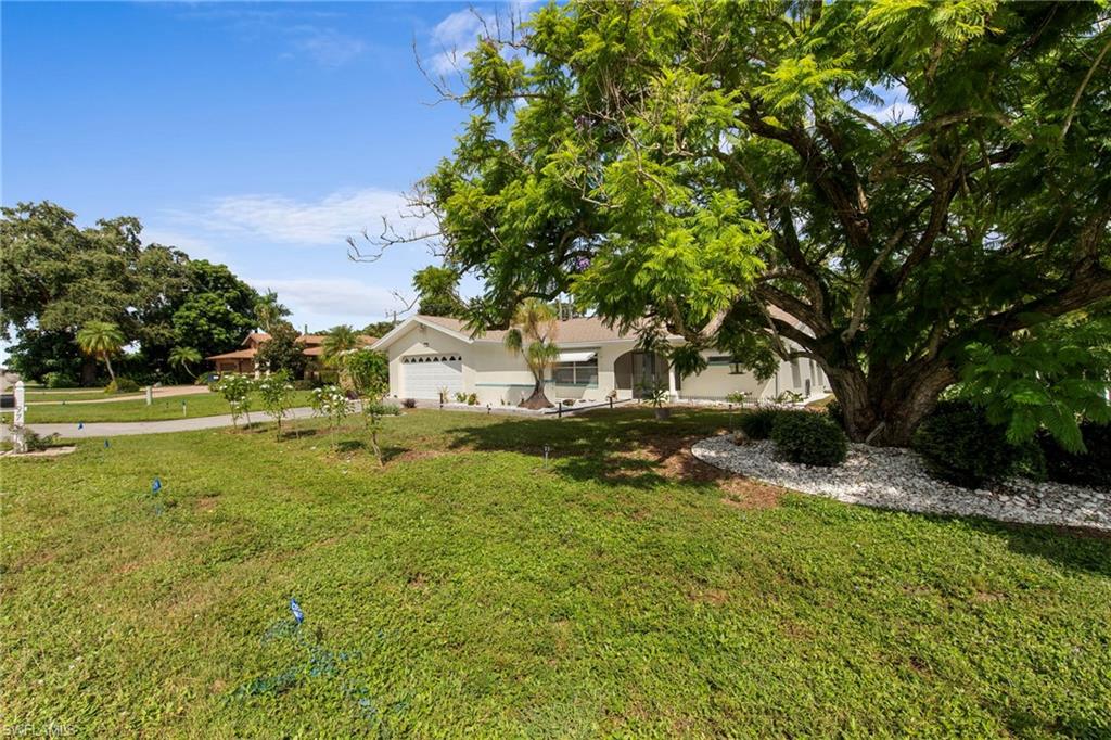 971 Town And River Dr Property Photo 2