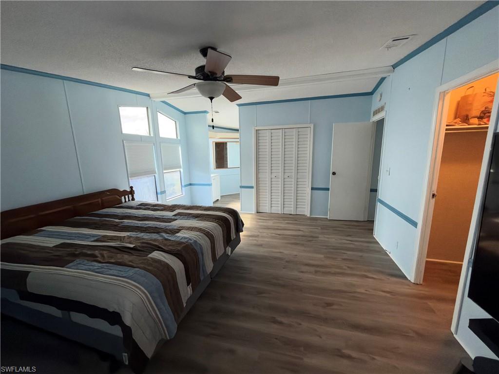 1450 Gulf Coast Dr F04 Property Photo 5