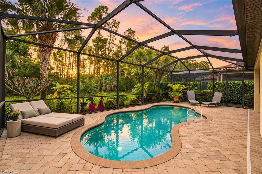 4395 Raffia Palm Cir Property Photo 2