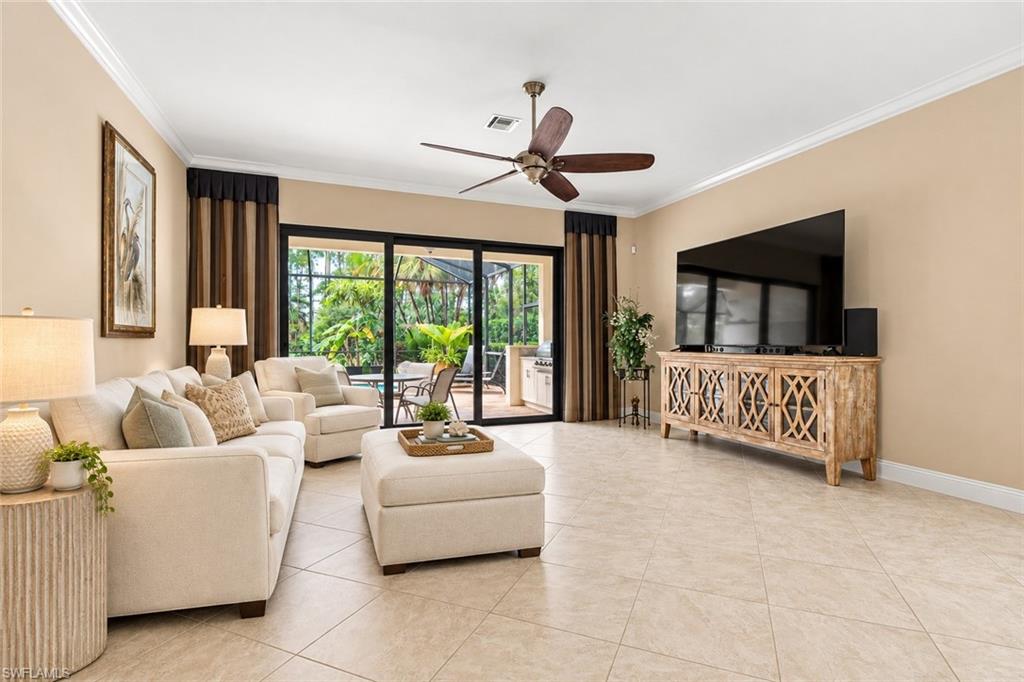 4395 Raffia Palm Cir Property Photo 13